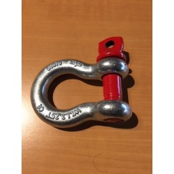 Shackle