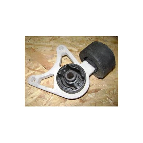 Rear RH mounting diff Freelander Allmakes UK - 1