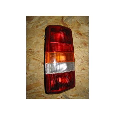 LH DISCOVERY 200 TDI/V8 REAR STOP LIGHT Land Rover Genuine - 1