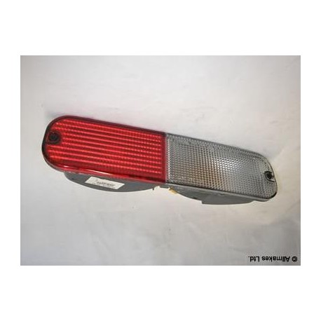 FREELANDER 1 RH LAMP ASSEMBLY REAR BUMPER - GENUINE Land Rover Genuine - 1