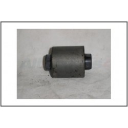 FREELANDER 1 lower suspension arm bush N1 - REPLACEMENT