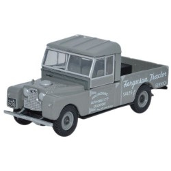 Miniature SERIE 109 pick-up gris FERGUSSON TRACTORS - 1/76e