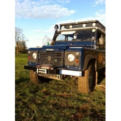 Pare-chocs renforcé support de treuil pour DEFENDER avec clim DA5623