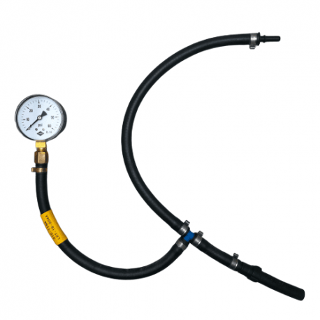 pressure tester manometer for the pressure of the diesel system