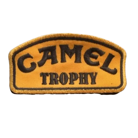 Ecusson CAMEL TROPHY - Noir et or