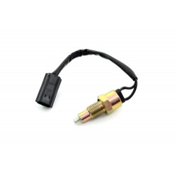 R380 switch reverse light